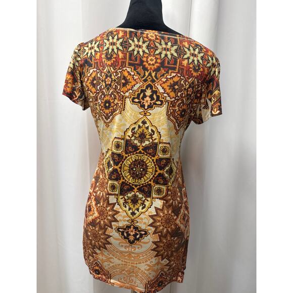 One world, Multi colored blouse design on neckline - Picture 3 of 4